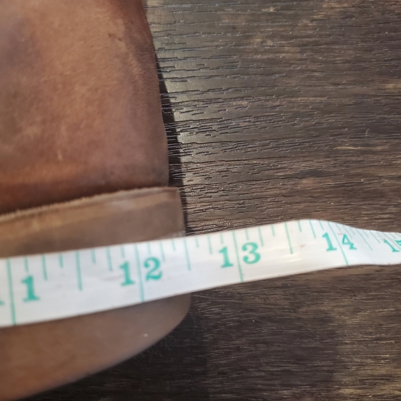 Size 12/13 Wolverine Boots Oil Resistant - Picture 11 of 11